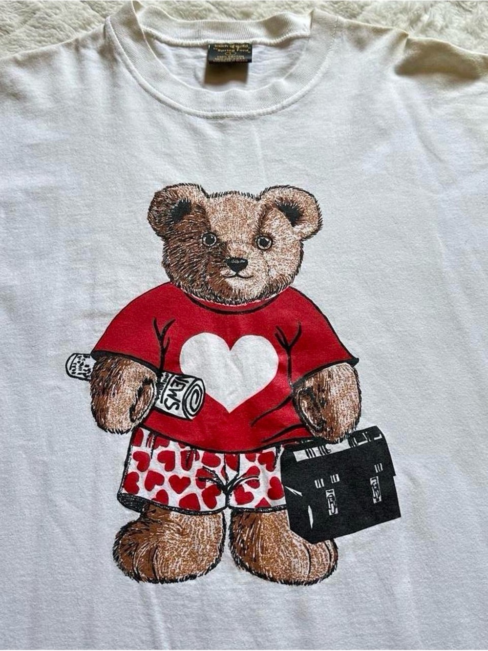 Vintage 1990s White Tee with Red Heart Bear Graphic L